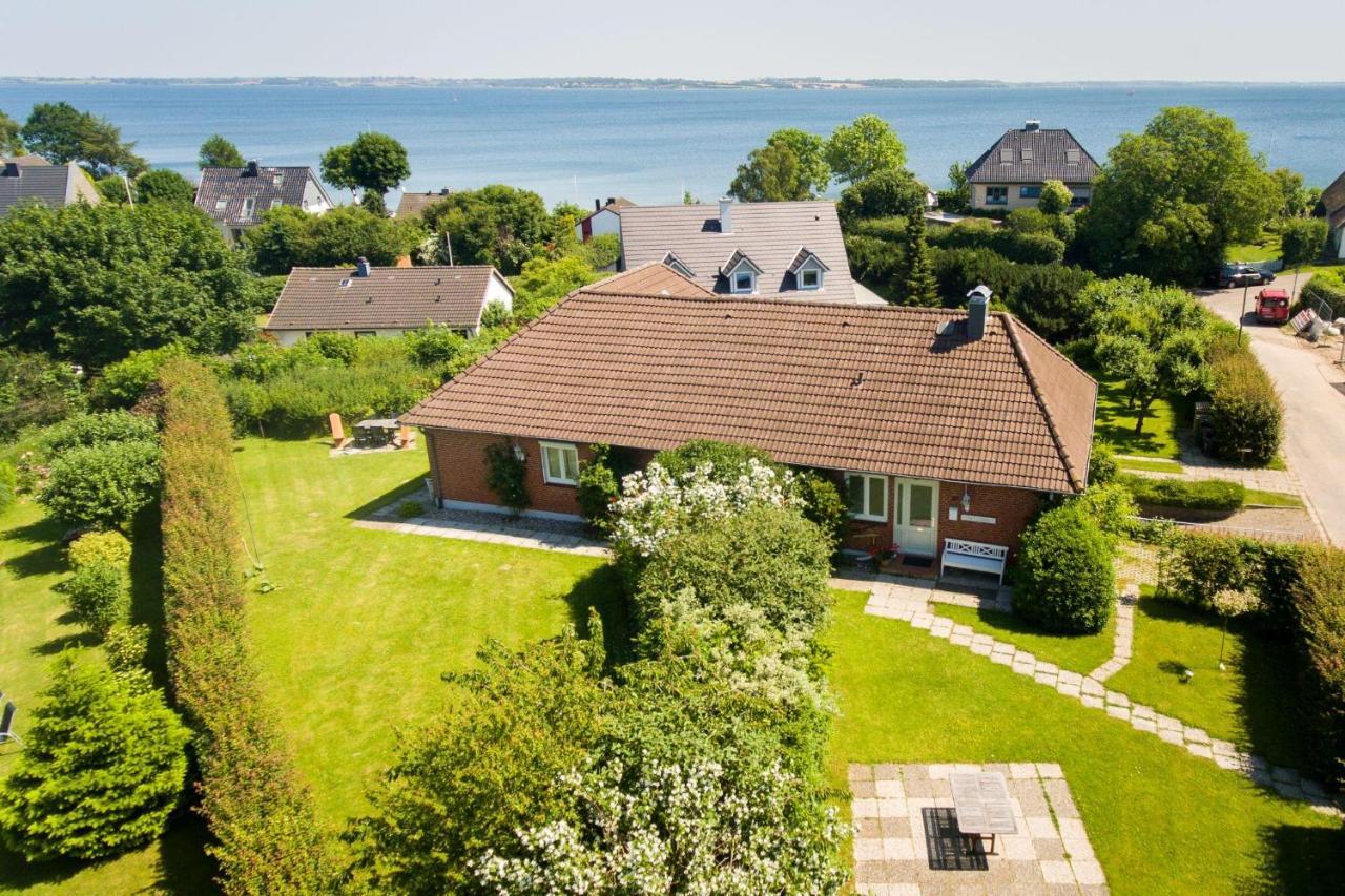 Holiday home Seeblick Ii - Gemuetliche 60qm - Ganzes Haus - 50m Zum Naturstrand - Mit Terrasse Und Grossem Garten Gluecksburg
